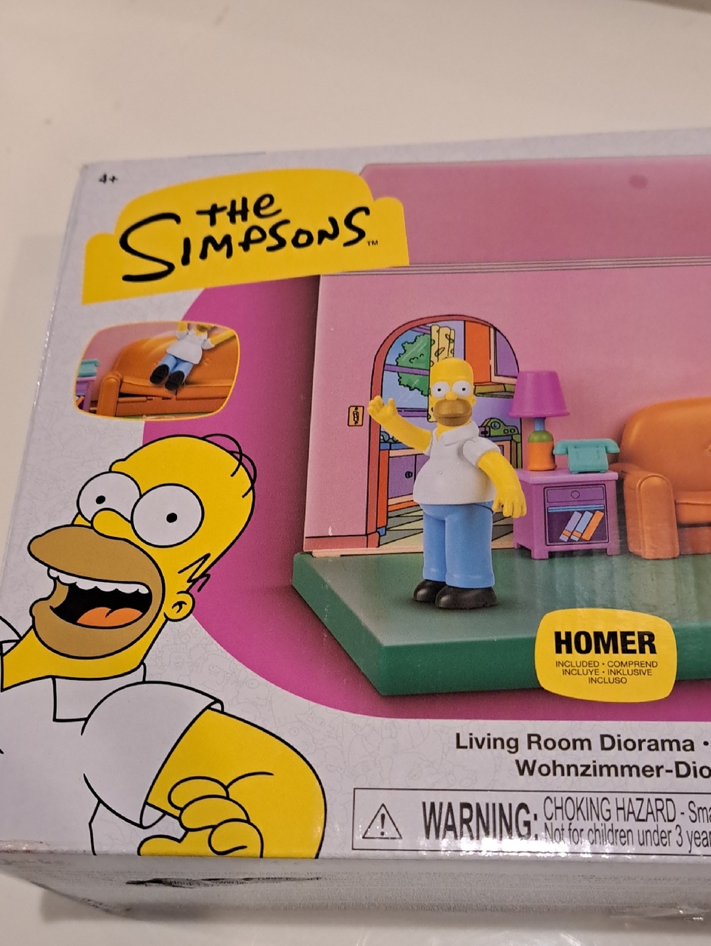 NIB Simpsons Living Room Diorama With HOMER. PLUS Simpson Family Multi Pack. - Picture 6 of 13